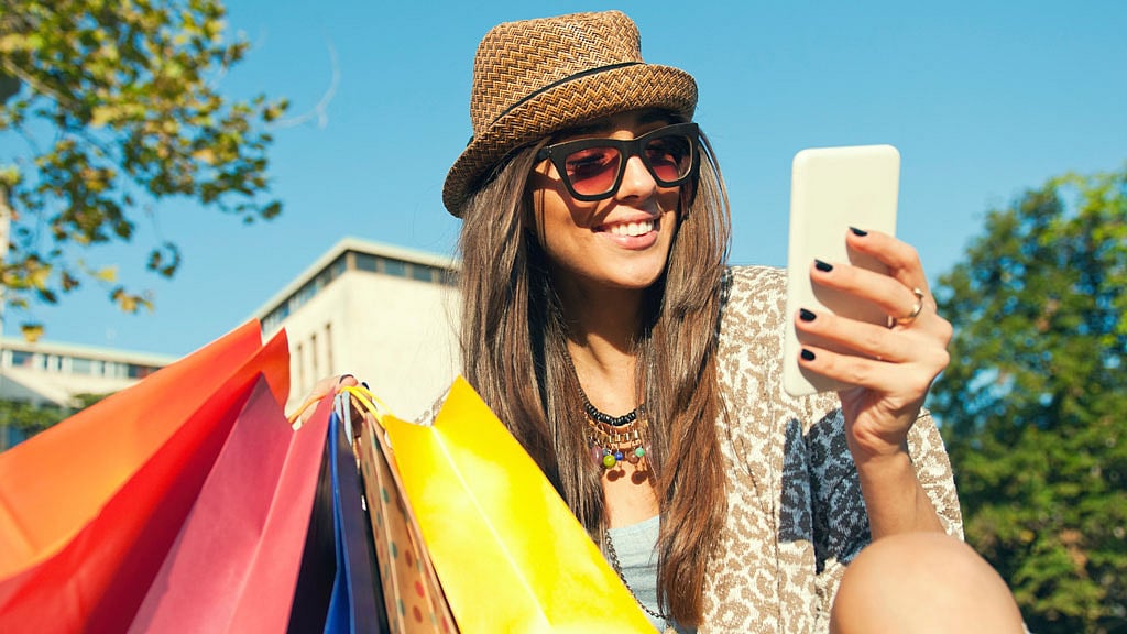 After the first ten days of any month, my I’ma-be-so-rich-I-can-totally blow-my-money-phase, I feel like a melodramatic Bollywood mummy. (Photo: iStockphotos)
