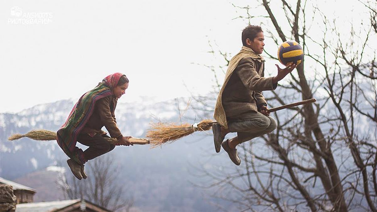 Levitation photography. (Photo Courtesy: <a href="https://www.facebook.com/Anshoots-Photography-199413830148133/?pnref=lhc">Anshu Agarwal</a>)