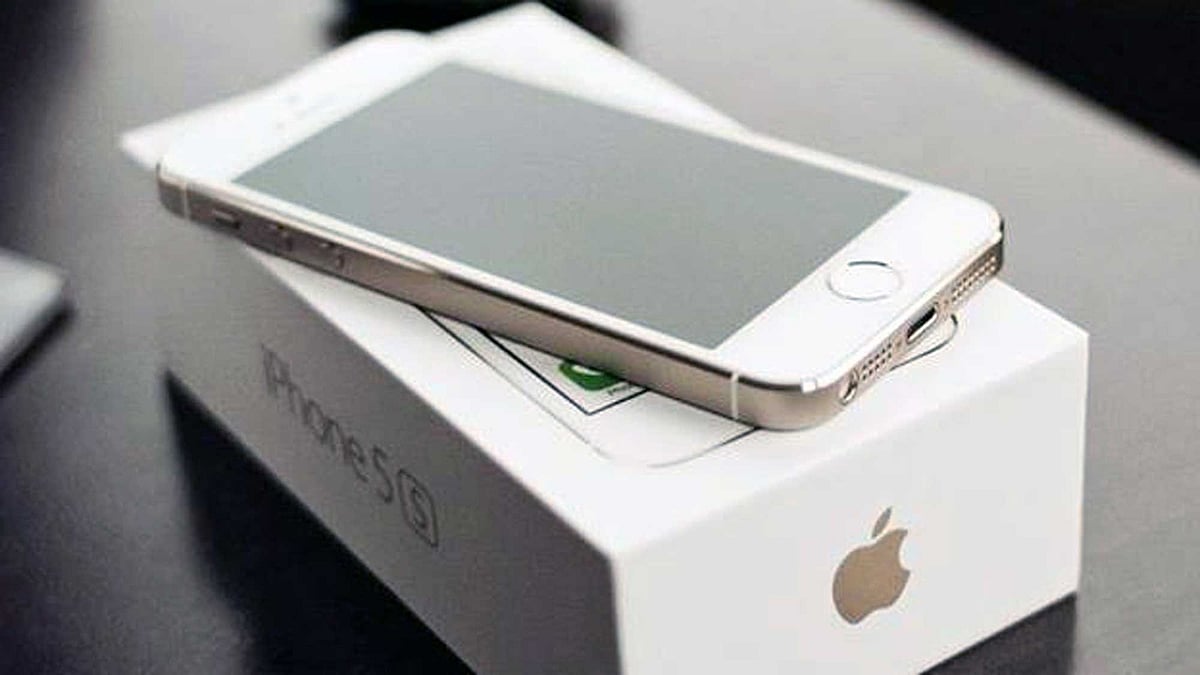 A high-end smartphone for just Rs 68? Isn’t that everybody’s dream? (Photo: iPhone 5s <a href="https://www.facebook.com/Iphone.official.fanz.page/?fref=ts">Facebook</a> Fan Page)