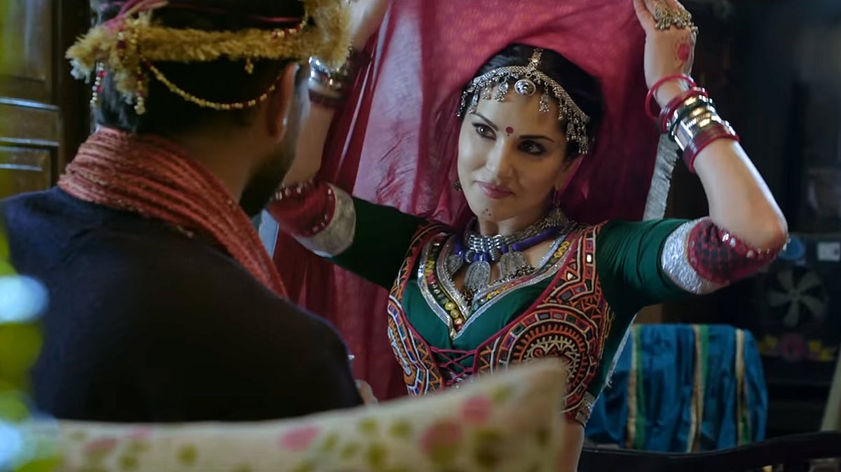 Sunny Leone in the ‘No Smoking Campaign’. (Photo Courtesy: <a href="https://www.youtube.com/watch?v=wU4aPaZhX8k">Youtube</a> Screengrab)