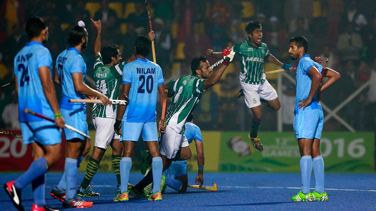 Pakistan hockey team players celebrate their win against India during the final match of hockey at the South Asian Games in Gauhati (Photo: AP)