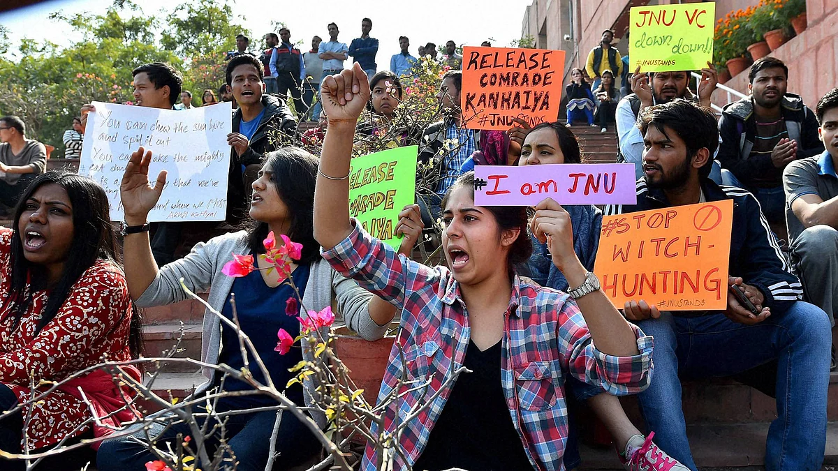 Students agitating for the release of Students’ Union President Kanhaiya Kumar at JNU. (Photo: PTI)