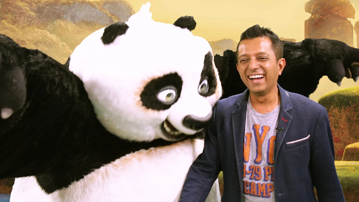Kung Fu Panda chills out with Rohit Khilnani (Photo: The Quint) 