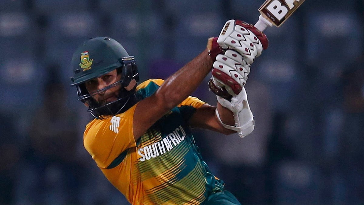 Amla has been struggling with the bat off late for South Africa. 