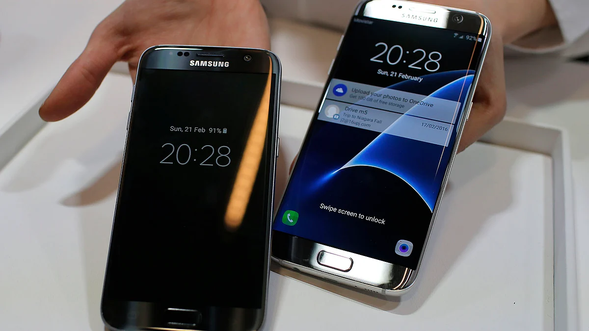 Samsung Galaxy S7 and Galaxy S7 Edge will start selling from March 18 onwards. (Photo: AP)