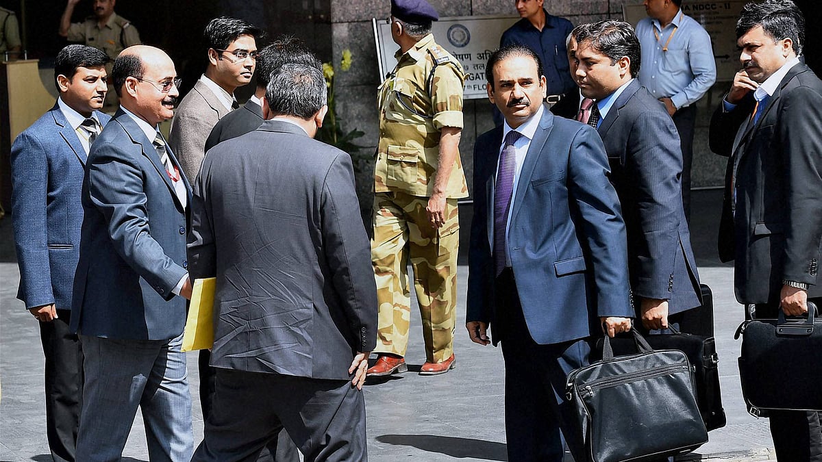 

The Pakistan JIT heads for Pathankot in India. (Photo: PTI)