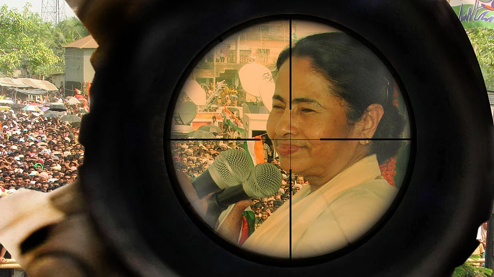 The sting tapes purportedly show ruling Trinamool Congress leaders taking money from a fictitious company. (Photo: <b>The Quint</b>)