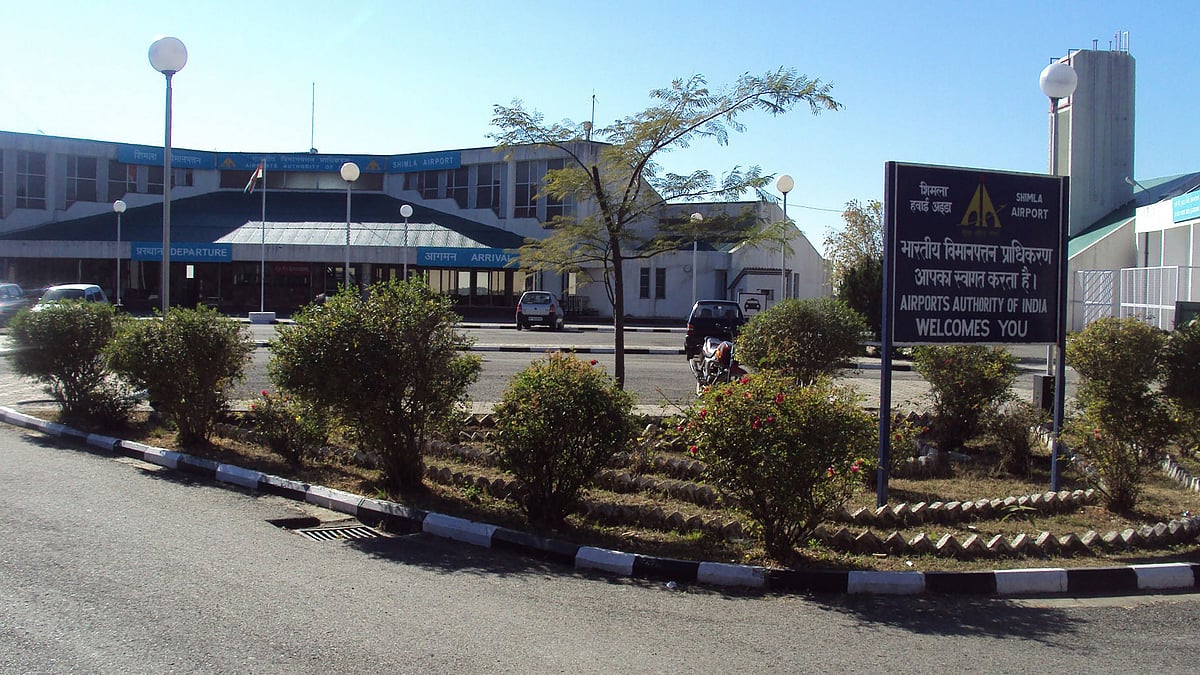 Shimla airport. (Photo Courtesy: Facebook/<a href="https://www.facebook.com/photo.php?fbid=4016930036760&amp;set=a.2507783349036.95728.1686630915&amp;type=1&amp;theater">Lalit Sharma</a>)