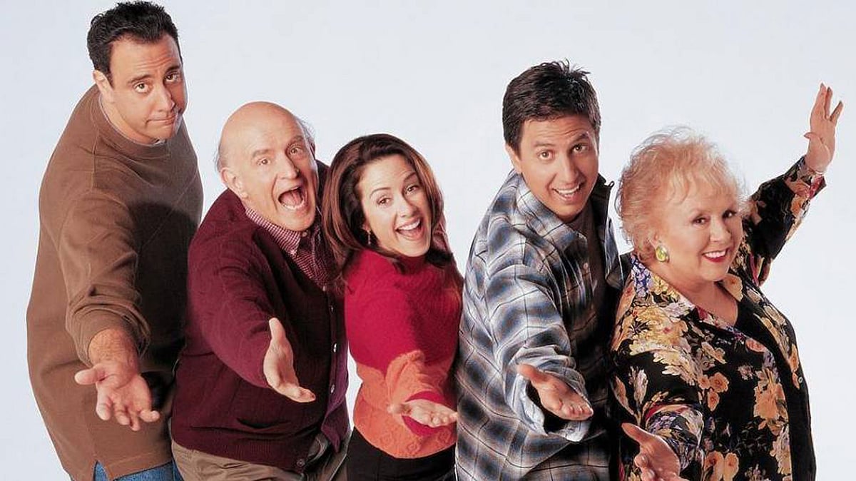 The cast of CBS’ “Everybody Loves Raymond”. (Photo: Everybody Loves Raymond promotional material)