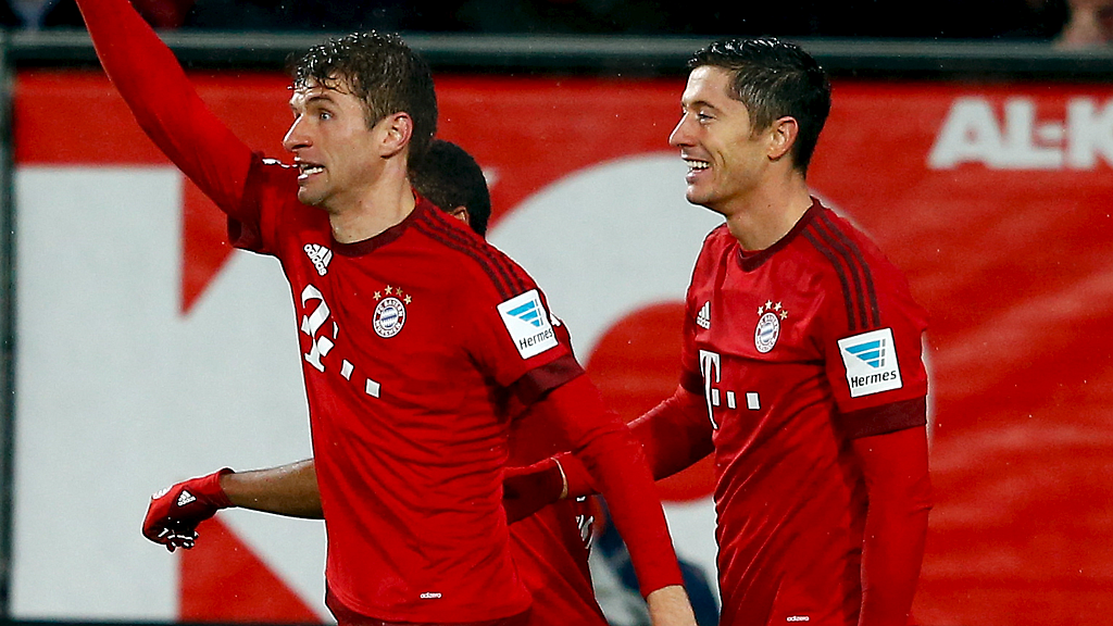 Thomas Muller and Robert Lewandowski. (Photo: Reuters)