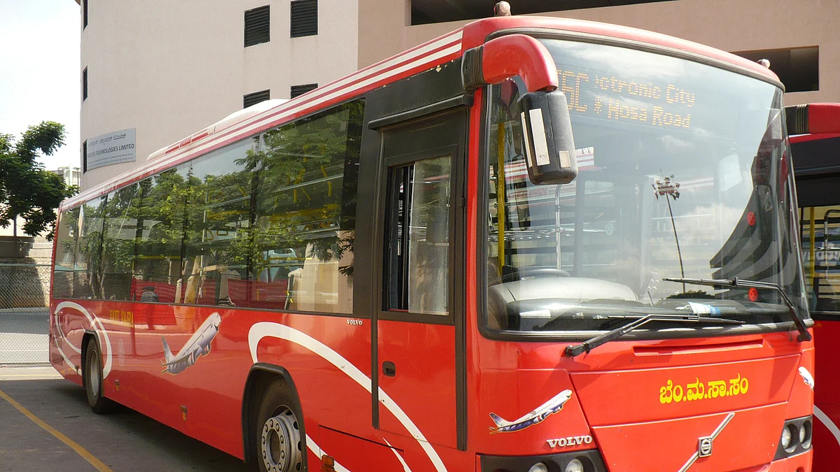 A Banglore Metropolitan Transportation Corporation Bus. A similar one was involved in the death of a 16-year-old girl when her brother lost control of their bike and her head was crushed under the wheels of the bus.(Photo: Wiki Commons)