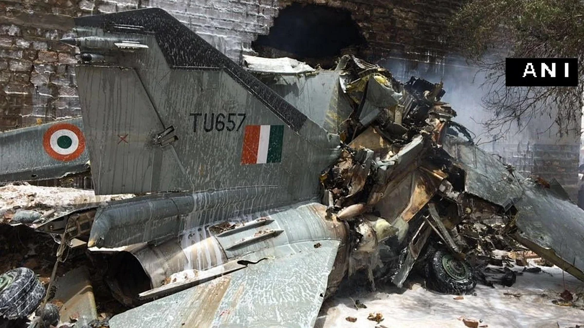 The crash site of the MiG-27 aircraft in Jodhpur, Rajasthan on Monday, 13 June 2016. (Photo Courtesy: ANI)