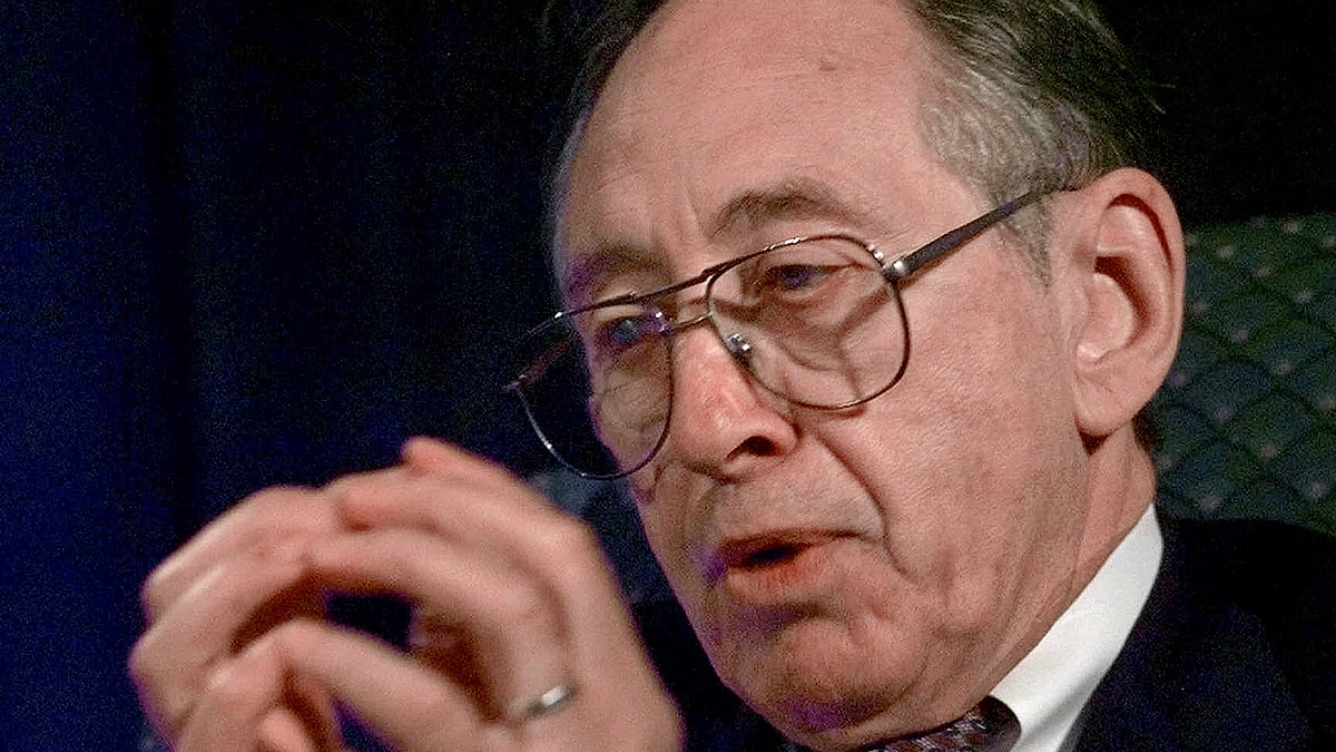 Toffler died in his sleep at his home in the Bel Air neighborhood of Los Angeles on Monday (Photo: AP)