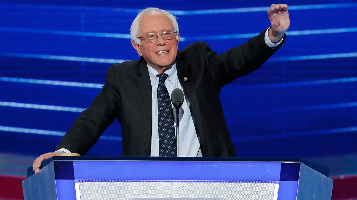 Bernie Sanders supports Hillary Clinton for Democratic Presidential candidate (Photo: AP)