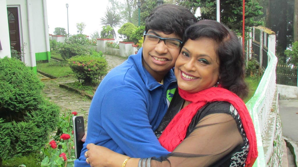 Aabesh and his aunt. (Photo Courtesy: Facebook/<a href="http://https//www.facebook.com/justiceforaabesh/">JusticeForAabesh</a>)