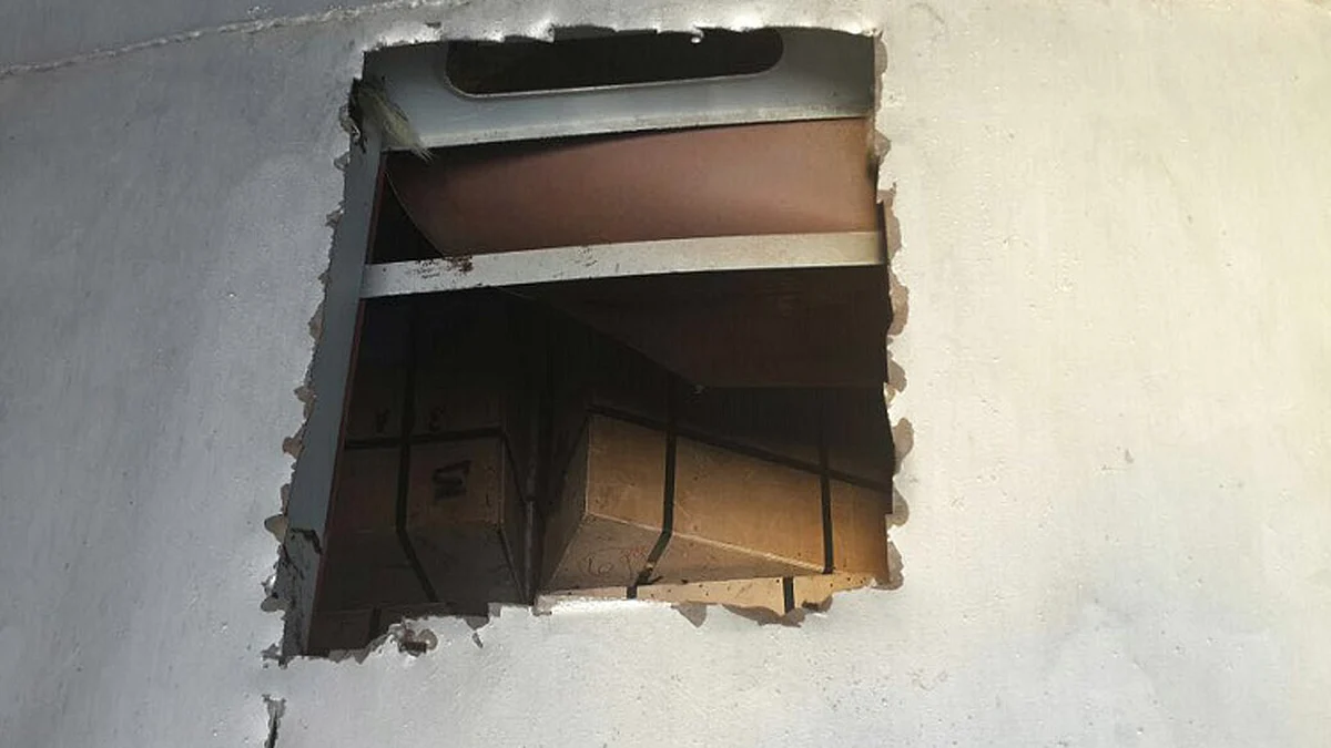  Rs 5.78 crore was stolen  from Indian Overseas Bank  on Tuesday. (Photo Courtesy: The News Minute.)
