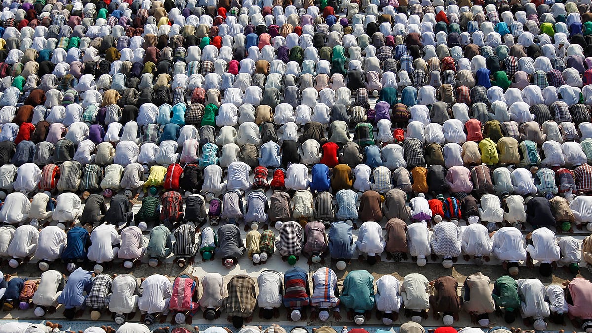Muslims offer prayers at a mosque in Ahmedabad. (Photo: Reuters)