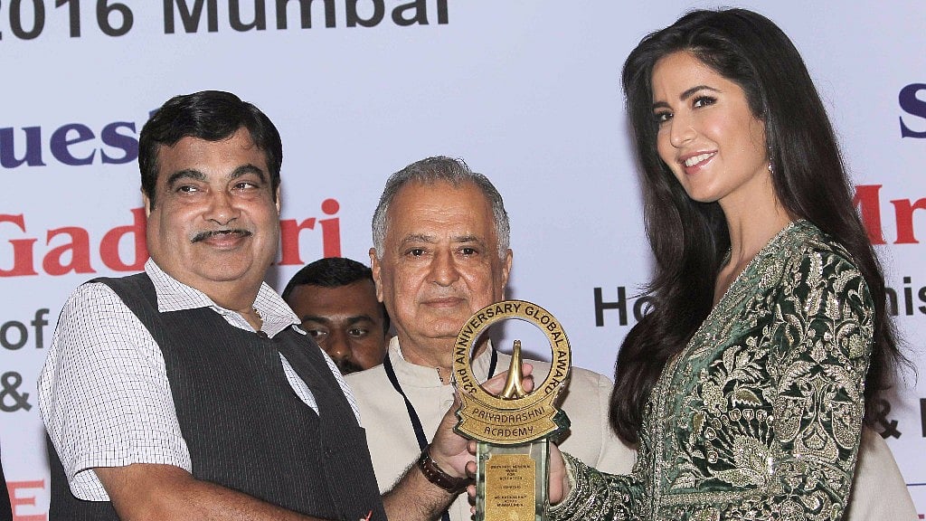 Nitin Gadkari and Katrina Kaif at the event. (Photo: Yogen Shah)