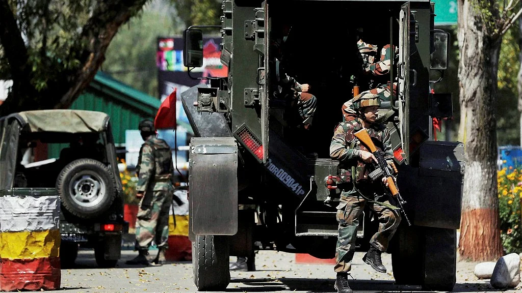  Of the soldiers killed in Uri, 14 lived in army tents used as temporary shelters and were killed when they were refilling diesel in barrels from fuel tanks. (Photo: PTI)