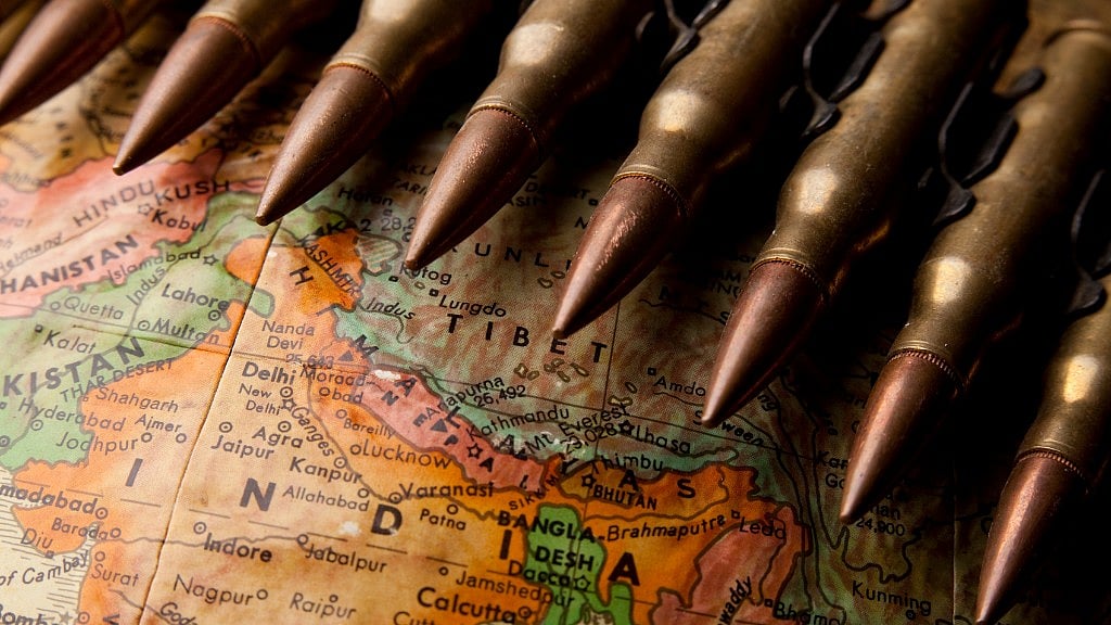 The state shenanigans of both India and Pakistan are failing to provide the economic development long promised. (Photo: iStock)