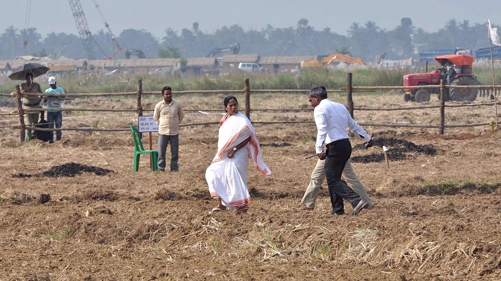 West Bengal Chief Minister Mamata Banerjee in  Singur, on 20 October 2016. (Photo: IANS)