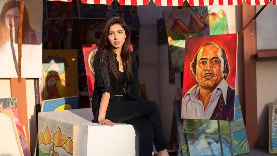 Mahira Khan would be starring with SRK in <i>Raees</i>. (Photo courtesy:<a href="https://www.facebook.com/TheMahiraKhanOfficial/photos/a.1521117584831971.1073741840.1491780714432325/1521117481498648/?type=3&amp;theater"> Facebook/ MahiraKhanOfficial</a>)