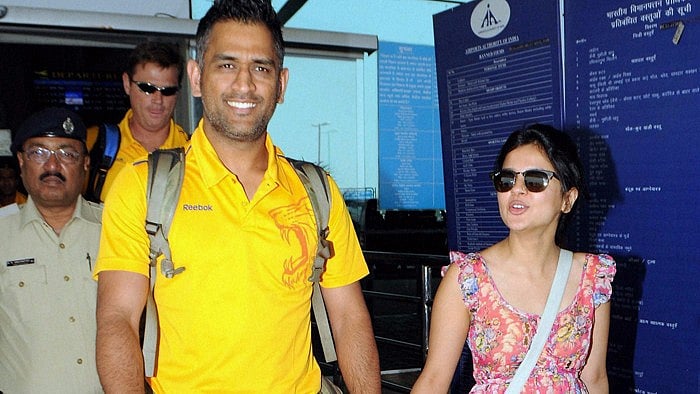 Sakshi Dhoni with husband MS Dhoni. (Photo: PTI)