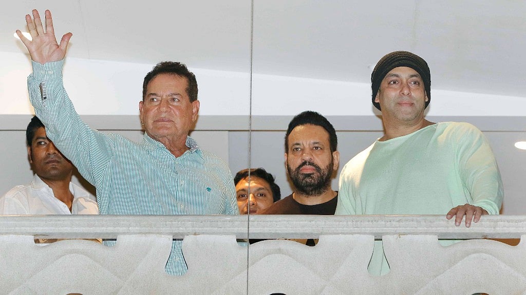 Salim Khan with Salman  Khan. (Photo: Yogen Shah)&nbsp;