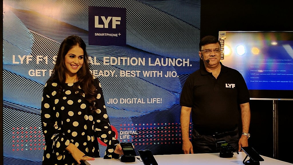 Genelia D’Souza at the Lyf F1 launch event in Mumbai on Friday. (Photo: <b>The Quint</b>)