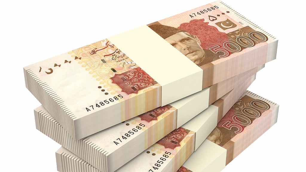 Pakistan has rejected claims of demonetisation of Rs 5,000 notes. Representational Image. (Photo: iStock Photos)