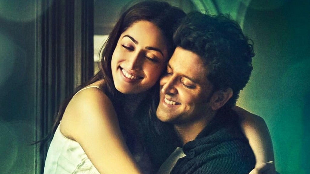 Yami Gautam and Hrithik Roshan in a still from <i>Kaabil</i>.