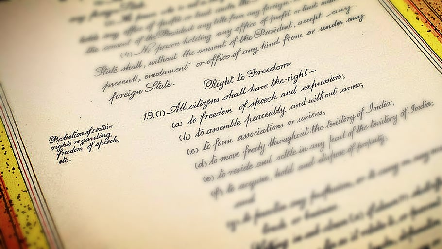 A picture of the original manuscript. (Photo courtesy: <a href="https://plus.google.com/118092972326422169139/posts/bbSY7eV7TmX?sfc=false">Prem Foundation</a>; Altered by <b>The Quint</b>)