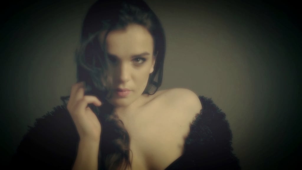 Alexandra Kutas, world’s first professional wheelchair model. (Photo Courtesy: AP/Caters News)