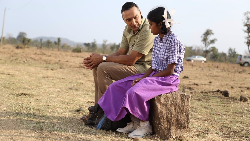Rahul Bose and Aditi Inaamdar in <i>Poorna</i>. (Photo Courtesy: Facebook/<a href="https://www.facebook.com/PoornaTheFilm/">Poorna</a>)