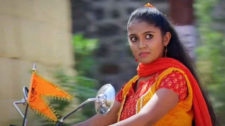 Rinku Rajguru as Archi in <i>Sairat</i>. (Photo Courtesy: <a href="https://twitter.com/V1VEE/status/819756029940559875">Twitter/V1VEE</a>)