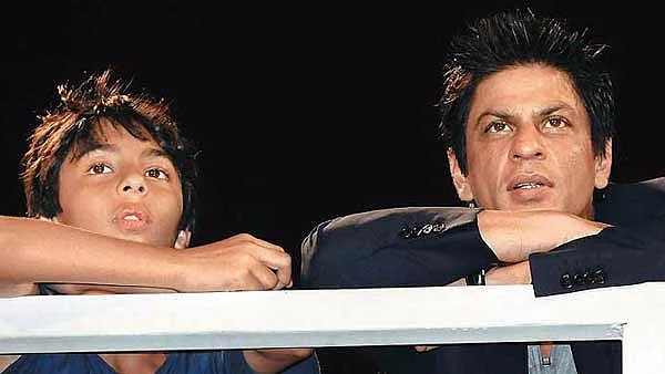 SRK with Aryan Khan. (Photo courtest: Twitter)