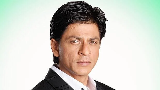 Shah Rukh Khan is ready to deliver his first TED talk. (Photo courtesy: <a href="https://www.facebook.com/TeamShahRukhKhan/photos/basw.AbpxeLMEp_LyDPgJbUqOngP9fQjXGJhgD-QuxMe5Npn7VxMDObMVhdTi_rfTp1zvPXmngy2fl8V-wF-UXGMiR5ttzqdnQg3WgmxeAAuSzUxofvPyz5Ub-kDBJ7VdrraDcSy7ybdnLHgKOn4mWrOHxdTqCKxeul4r7pMXIrekpWZJQw.2145896732302948.667479640088388.2281120748778840.603129989866646.2184668238425797.2213253152232267.2142075212685100.711420569027628.2211718749052374/2213253152232267/?type=1&amp;opaqueCursor=AbqkK93qDhK3lJNtQ8Z8xJtHAKnxAqTNfaSCNIkbT91K7M3xUDT43XW6q0TxKh4yMd7gV1BTmjbZ9lIMHbJ5kwJ06r8Tyau_Q1WGbPX1p06U_YFsDMJkH8ReVb7ofBOXP1ZzcEFNYcsu7Pqb_QJv1Msrw4wdeDI4C7NKJRTqPJPdHJdgPrihIQgvgASfih3ozBWXZOLh7rENl7-saVgRRZFlQcOJYGJ8mwJFjuOHdSw2A9YNiF9t3973Idy6fkPigo65HVrfQhT_CGEgs9sxMdS-PAUa3ai7wqDBuQb30mBXO2l909_FXcHPZYEqhzeaowXC8wZM-SLRqpjU8ANNdWqgMDr6o3Ugdh0PMeaaMqrVgm9A_FGljc-05pHGg6nfxtHoorbtqtMN0upxo2FzHvIMQyxzfQrwIkokQ1bVIA6LIjiHp4aMXIoVxVL9DSDZLuiAkP3IpJalnURQjItj9muduku_pTHSEE67r6UmLPfU6f7R7GHUS1Sg4Qfd-aVMoY4&amp;theater">Facebook/ TeamShahRukhKhan</a>)