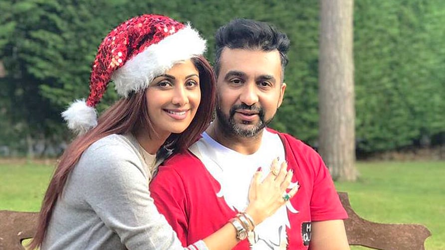 Shilpa Shetty with husband Raj Kundra. (Photo courtesy: Twitter)