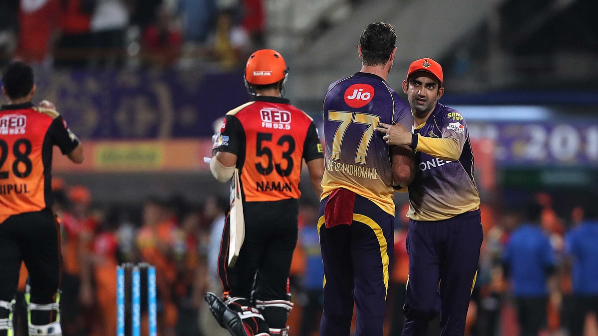 Kolkata Knight Riders captain Gautam Gambhir and Colin de Grandhomme of the Kolkata Knight Riders embrace after the win. (Photo: BCCI)