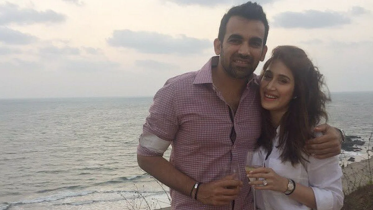 Zaheer Khan and Sagarika Ghatge announce their engagement. (Photo courtesy: Twitter)