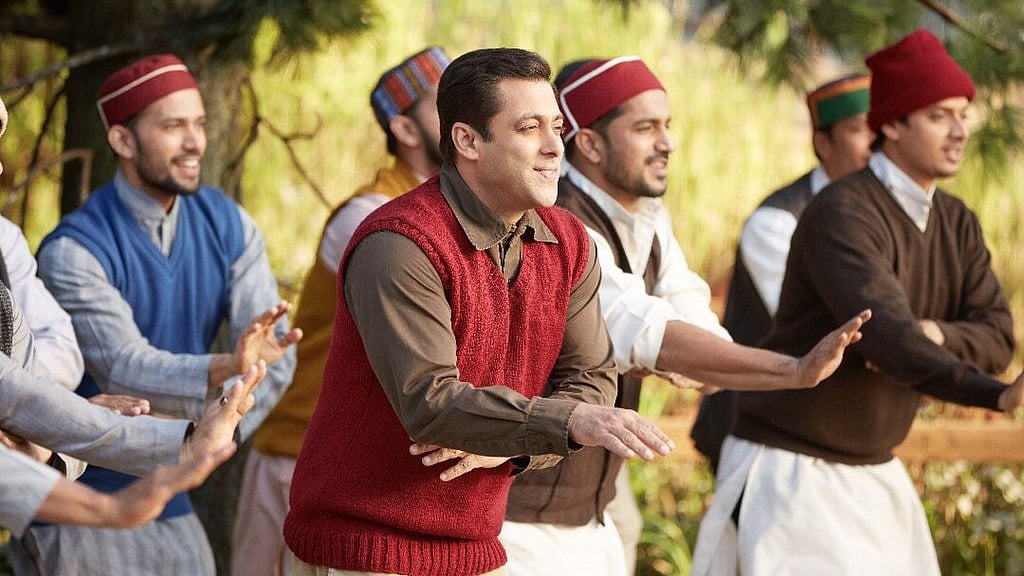 Salman Khan in a still from <i>Tubelight</i>. (Photo courtesy: Twitter/SonyMusicIndia)
