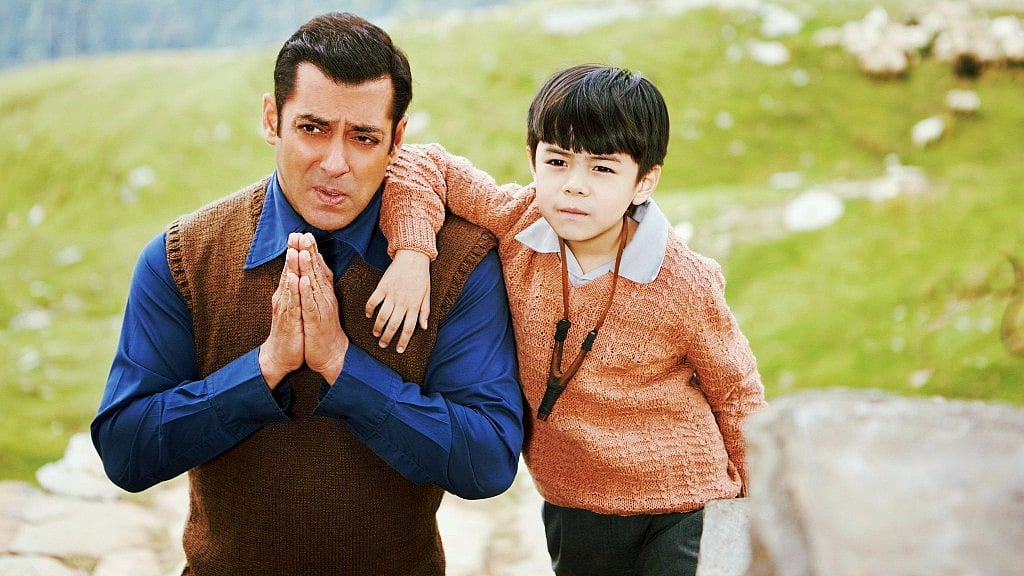 Salman Khan with Matin Ray Tangu in <i>Tubelight.</i>