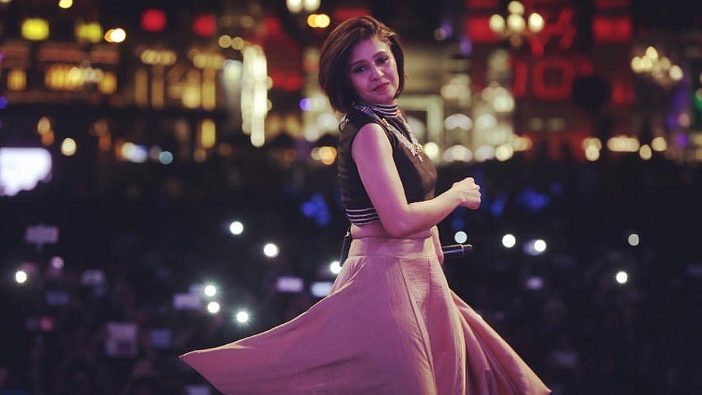 Happy Birthday Sunidhi Chauhan!