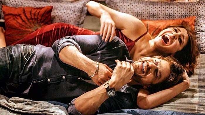 Shah Rukh Khan and Anushka Sharma on the sets of <i>Jab Harry Met Sejal</i>.&nbsp;