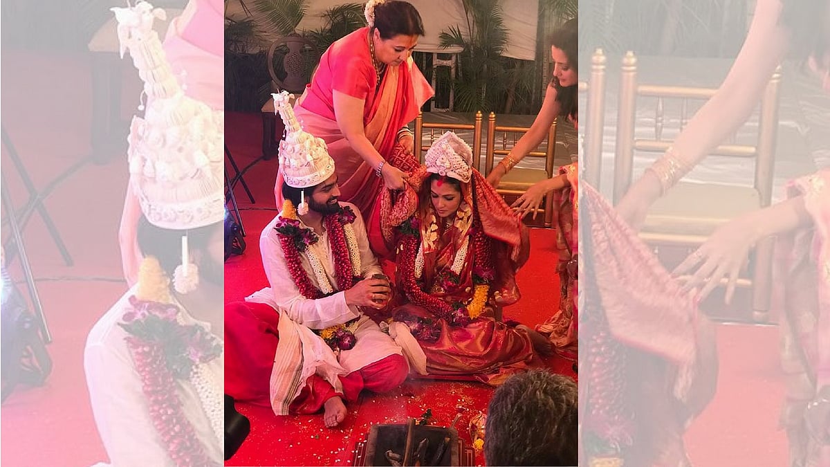 Riya Sen married long-time boyfriend, Shivam Tewari.