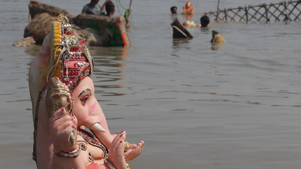 A still from the Kalindi Kunj ghat.