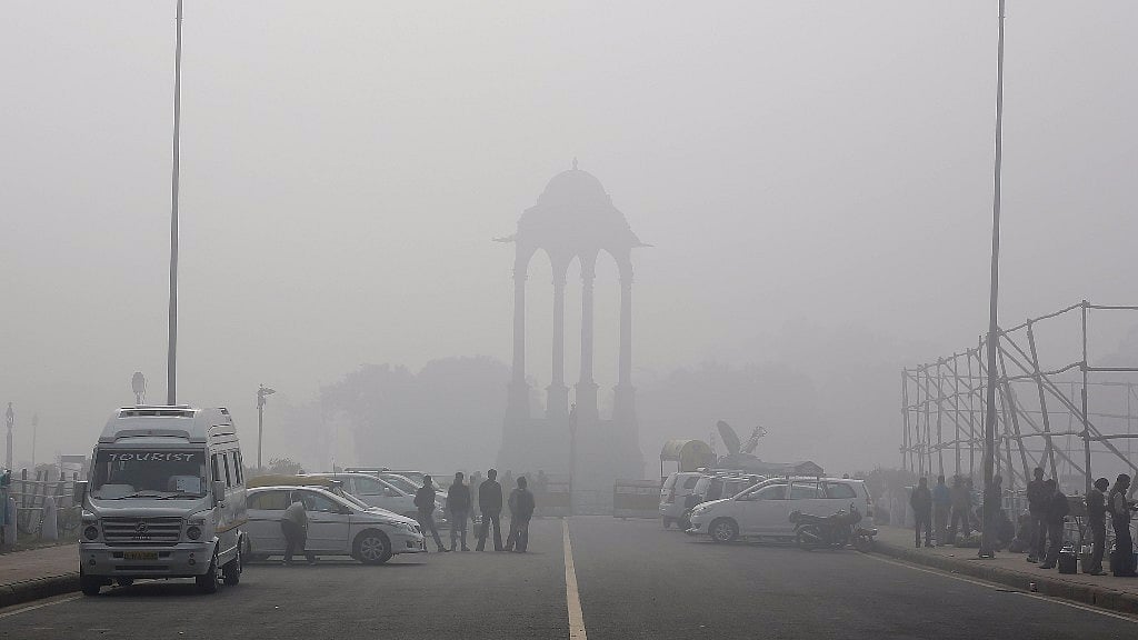 A smoggy day in New Delhi.&nbsp;