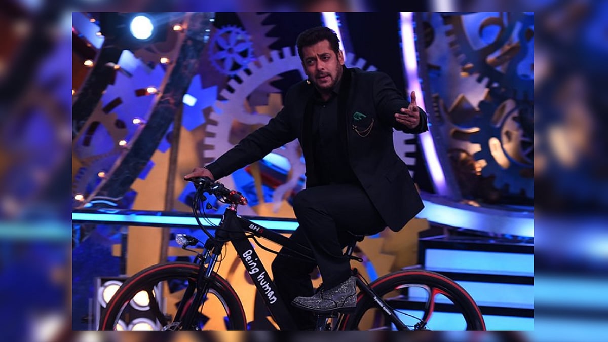 Just a day after we celebrated Dussehra – the triumph of good over evil, the mega abhorrent baddie of Indian television, Bigg Boss 11, made its way to our living room.
