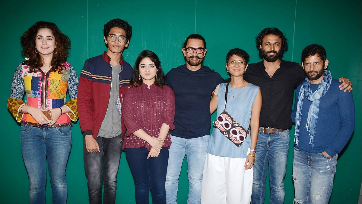 The cast of <i>Secret Superstar </i>with director Advait Chandan and Kiran Rao.