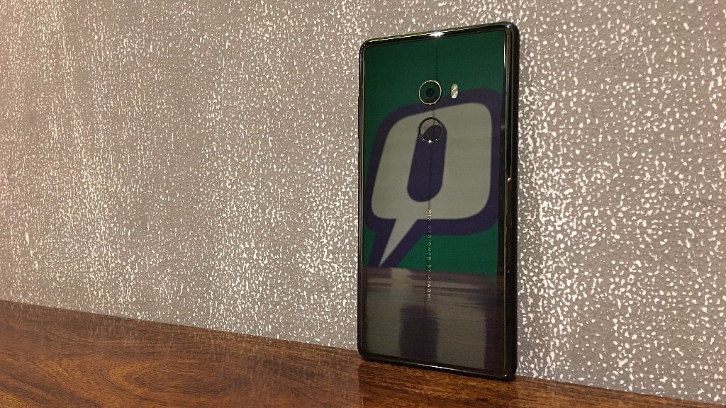 The phone that started the bezel-less trend, Mi Mix, gets an upgrade